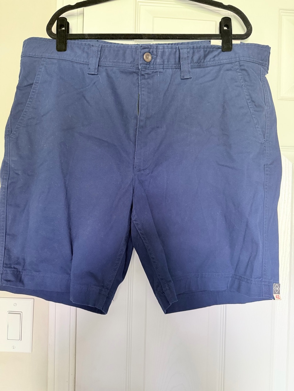 NWT: Men’s St. John’s Bay Navy Blue Shorts